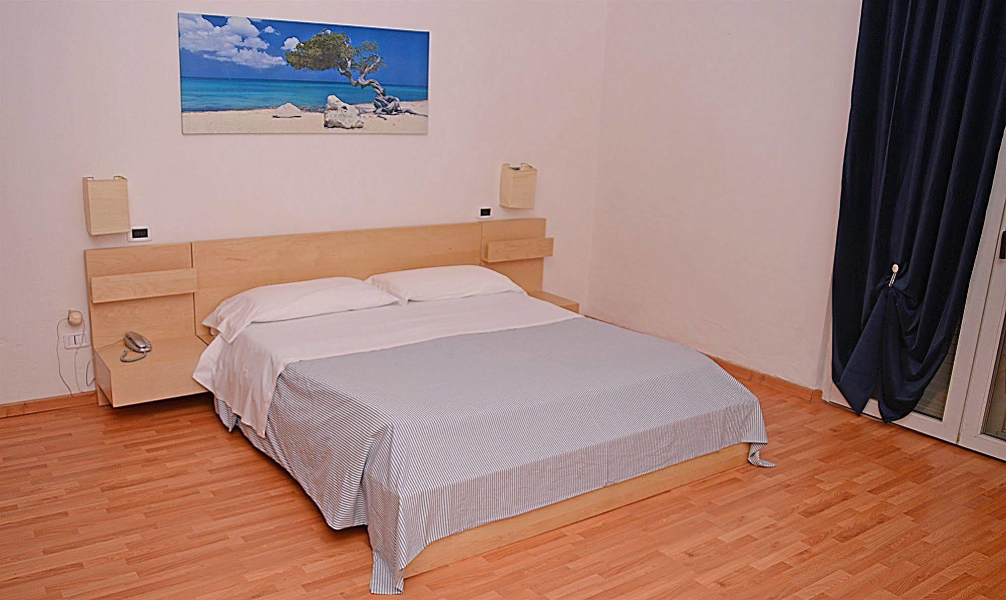 Hotel Kinda Castiglione della Pescaia Luaran gambar